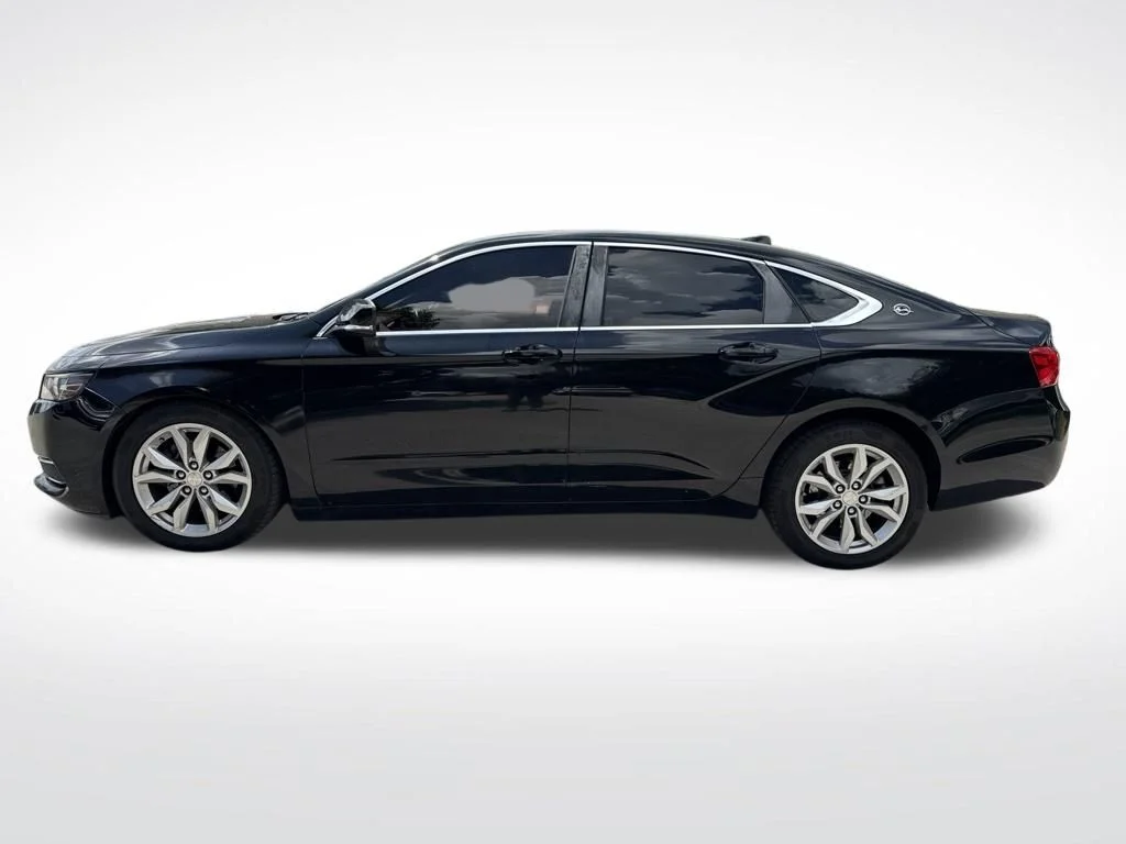 Used 2017 Black Chevrolet LT image 8