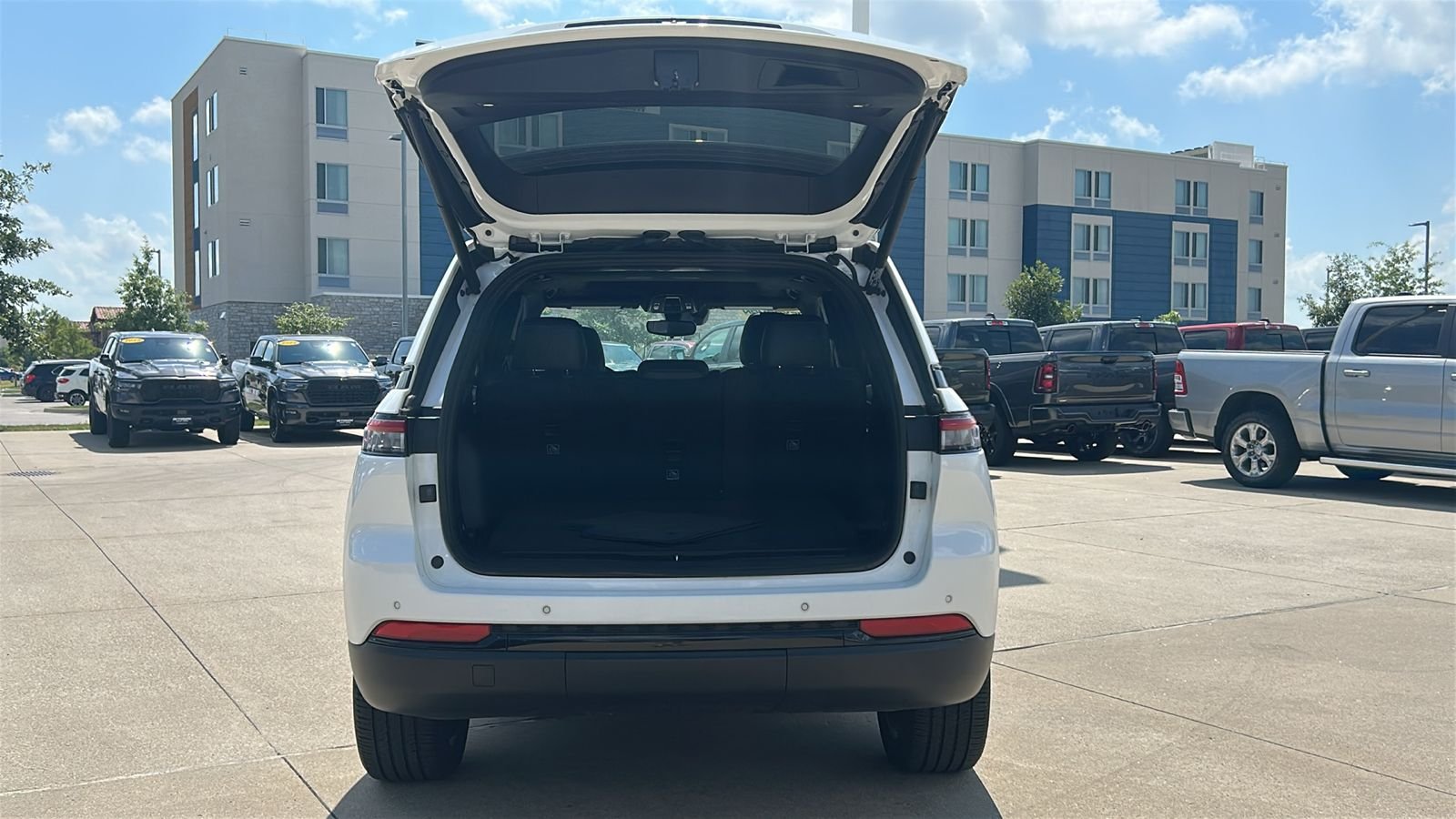 Certified Used 2023 White Jeep Altitude X image 17