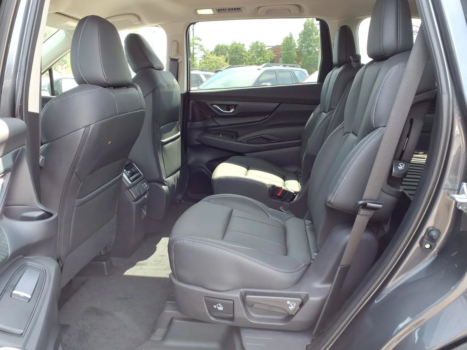 New 2027 MAGNETITE GRAY METALLIC Subaru Premium image 13