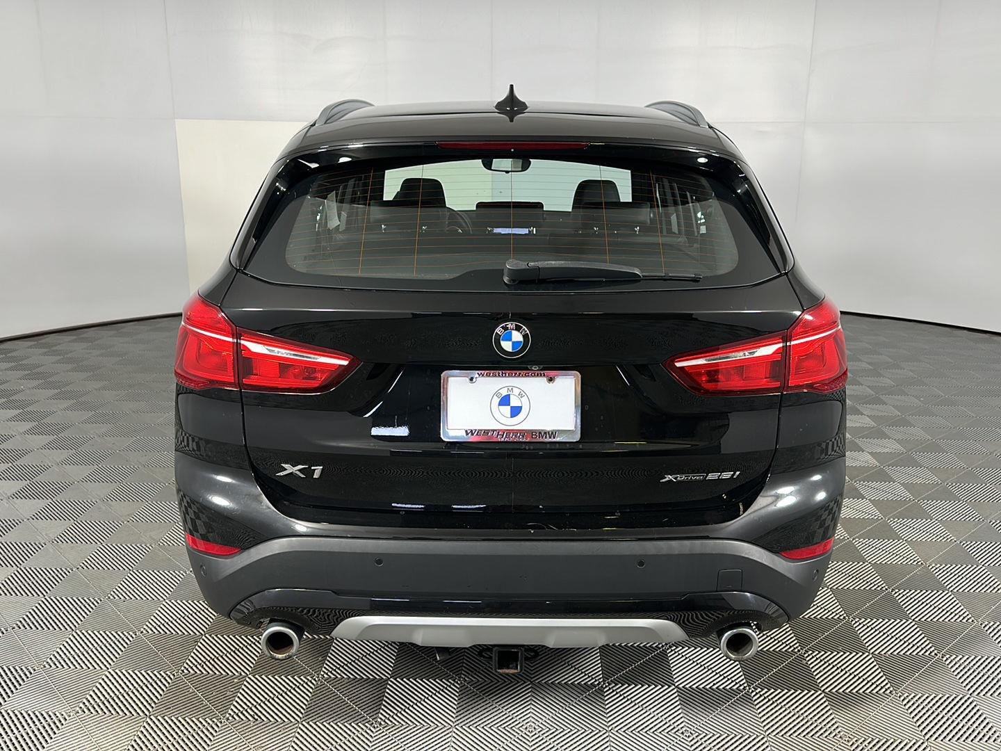 Used 2021 Jet Black BMW xDrive28i image 24