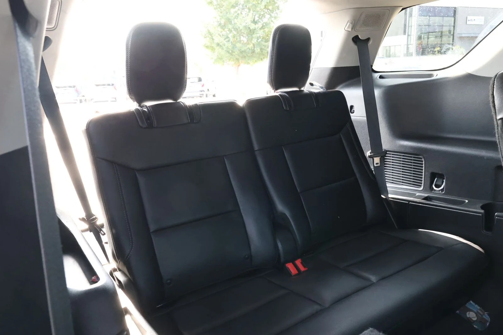 Used 2023 Blue Ford Limited image 34