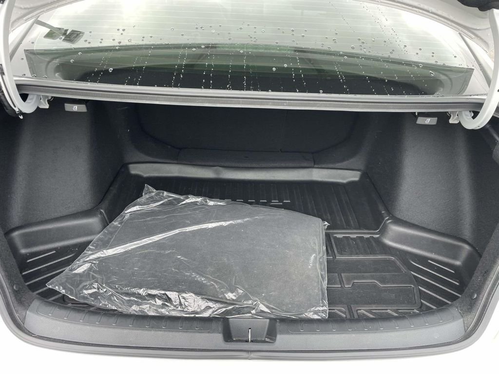 Used 2022  Honda Touring image 7