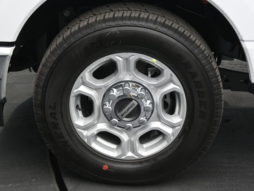 2026 Ford F-350 Super Duty XLT - Photo 26