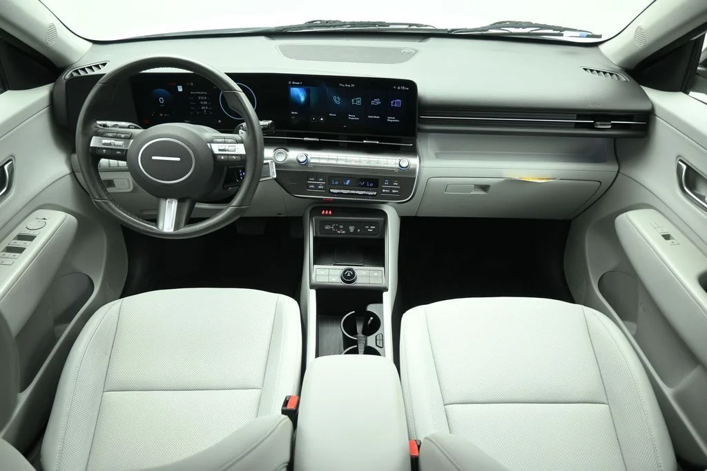 Used 2026 White Hyundai SEL Premium image 20