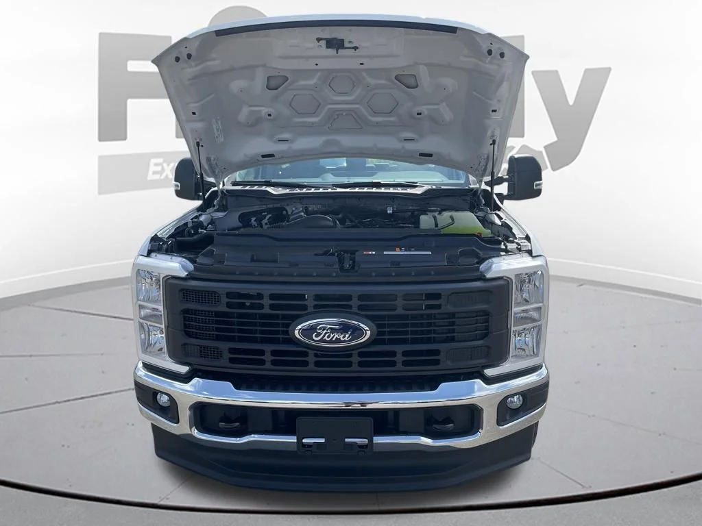 New 2026 Oxford White Ford F-350® XL image 26
