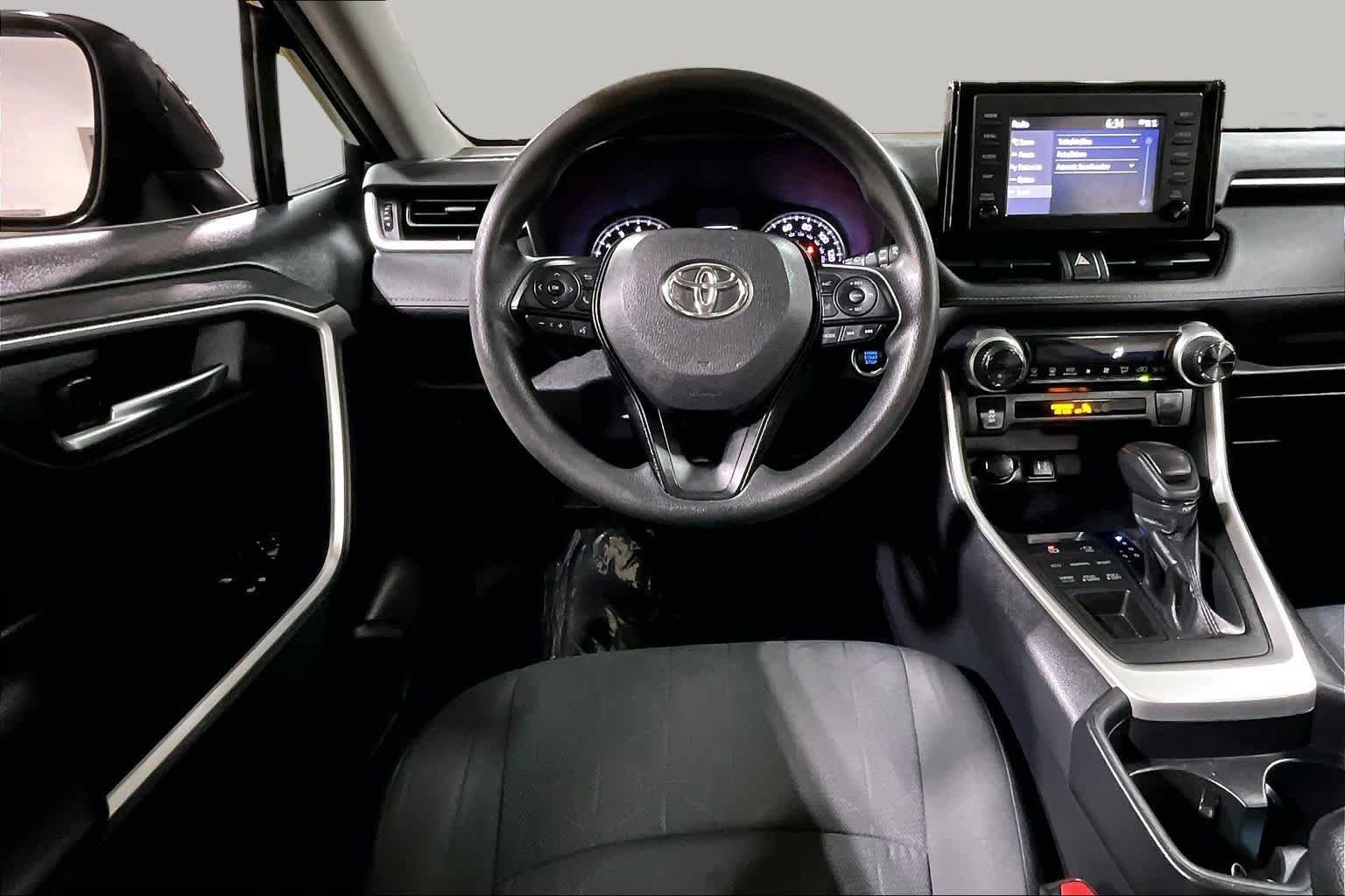Used 2019 Midnight Black Metallic Toyota XLE image 6