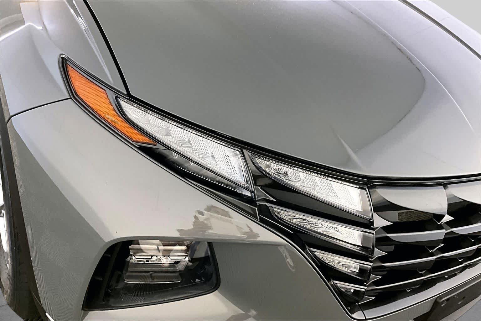 Used 2024 Hampton Gray Hyundai SEL image 27