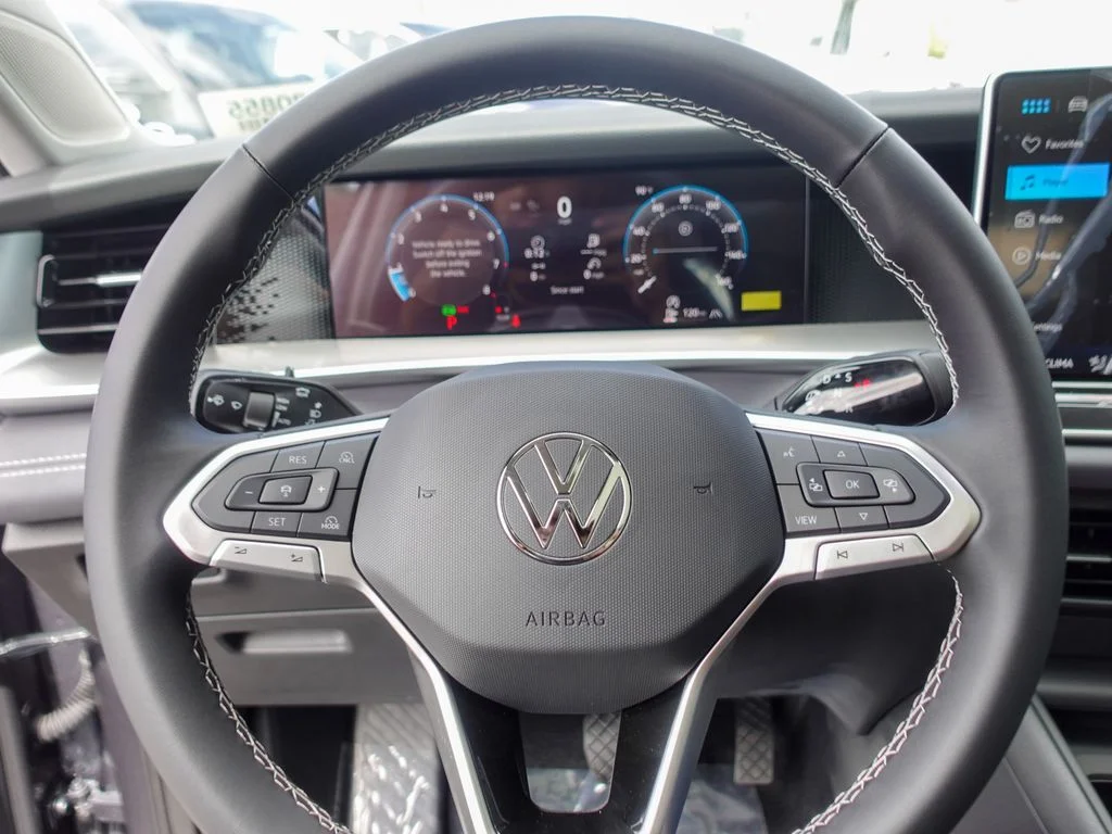 New 2026 Platinum Gray Metallic Volkswagen SE image 12