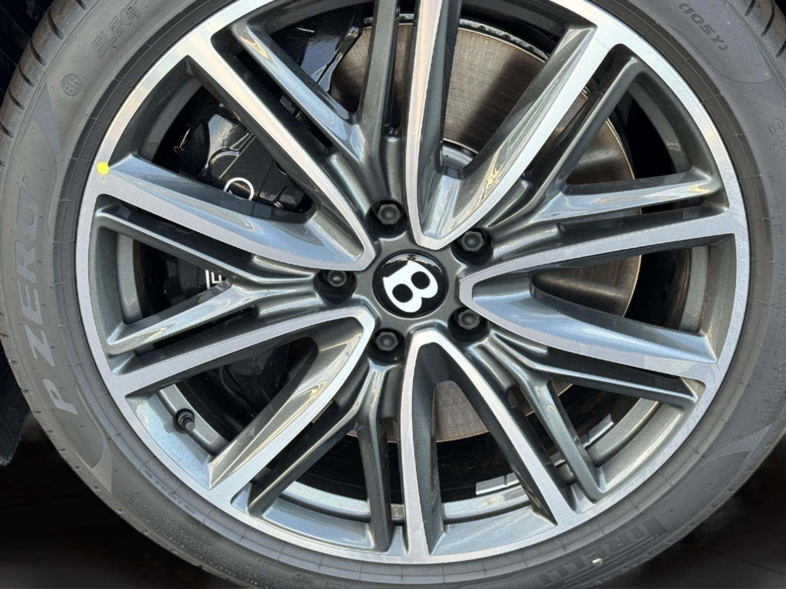 2026 Bentley Continental GTC Base - Photo 6