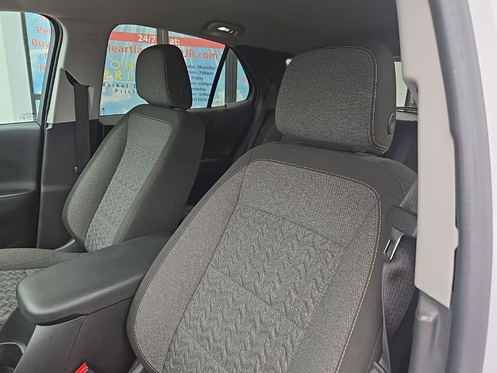 Used 2024 White Chevrolet LT image 35
