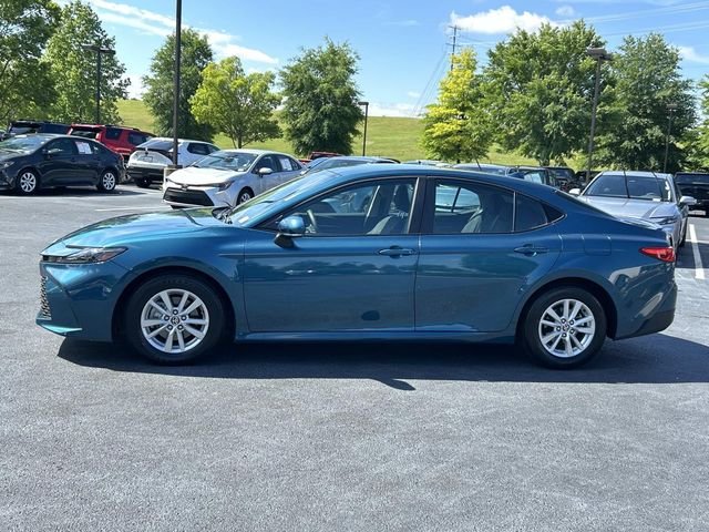 Used 2025  Toyota LE image 7