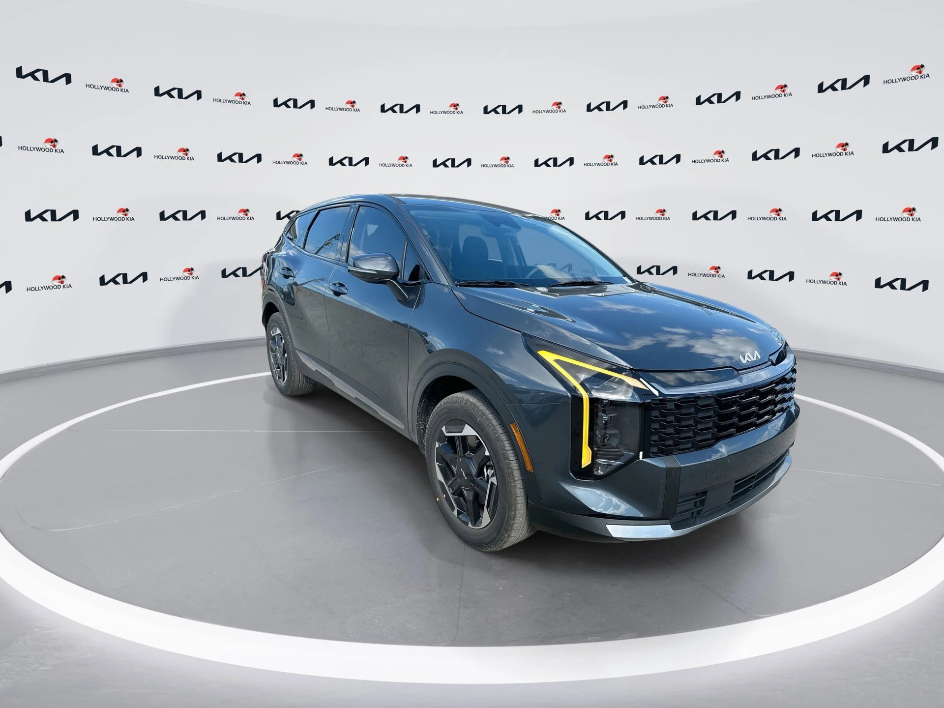 New 2026 Gravity Gray Kia S image 2