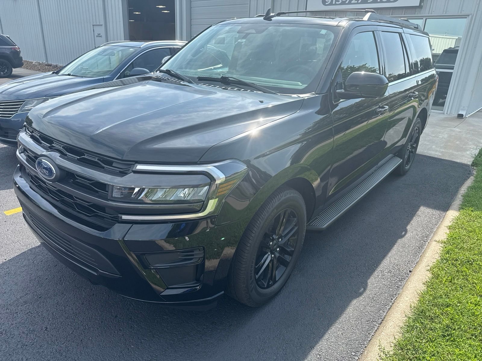 Used 2024 Black Ford XLT image 1