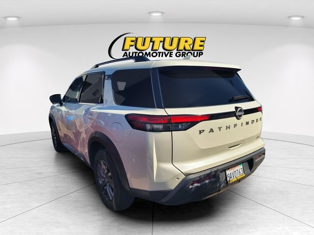Used 2022 White Nissan SV image 4