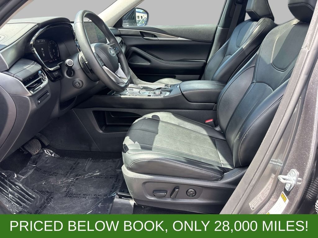 Used 2023 Gray INFINITI LUXE image 10