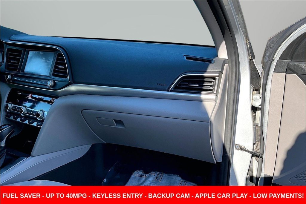 Used 2020 Silver Hyundai SEL image 29