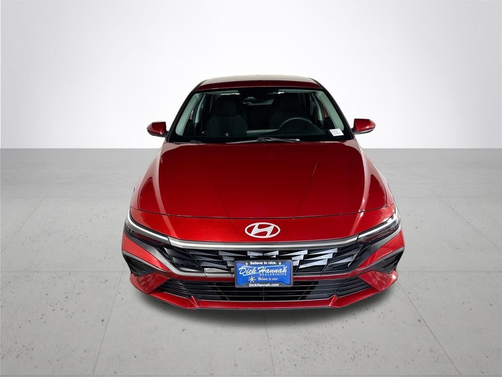 Used 2024 Red Hyundai SEL image 3