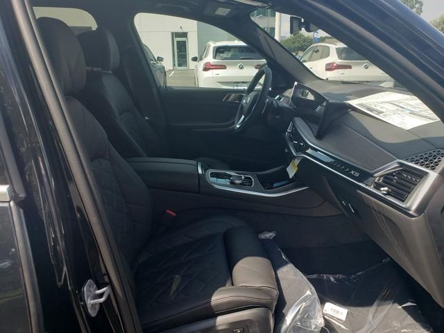 New 2026 Black Sapphire Metallic BMW xDrive40i image 19