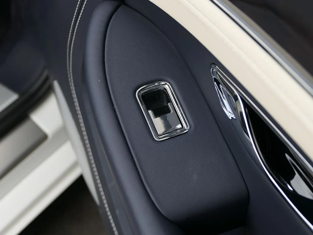 Used 2023 WHITE Bentley GT V8 image 26