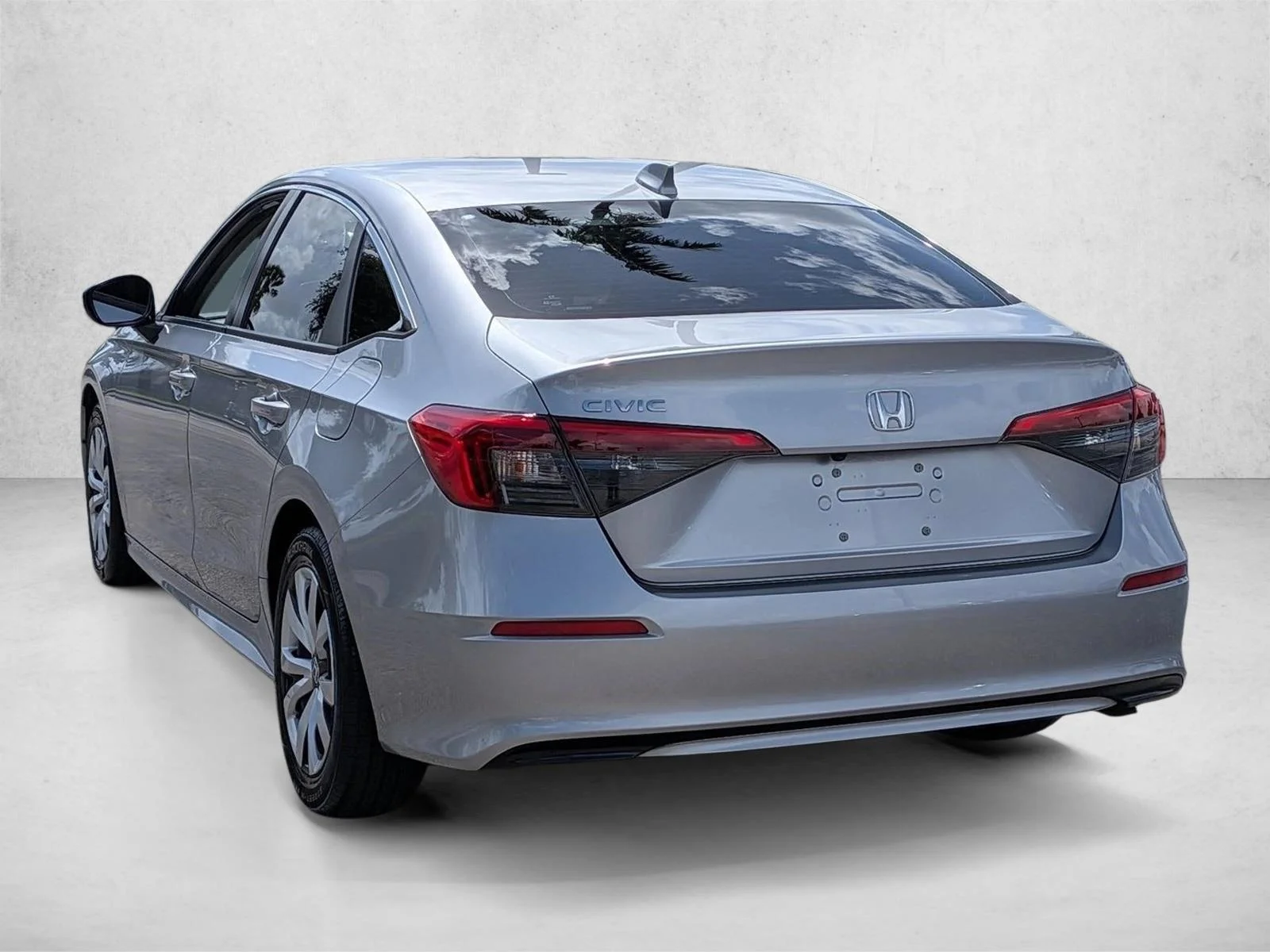 Used 2024 Lunar Silver Metallic Honda LX image 7