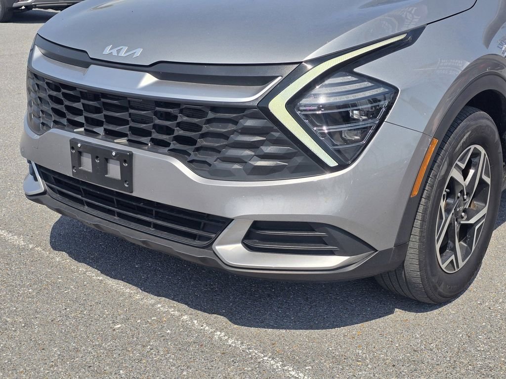 Used 2025 Gray Kia LX image 10