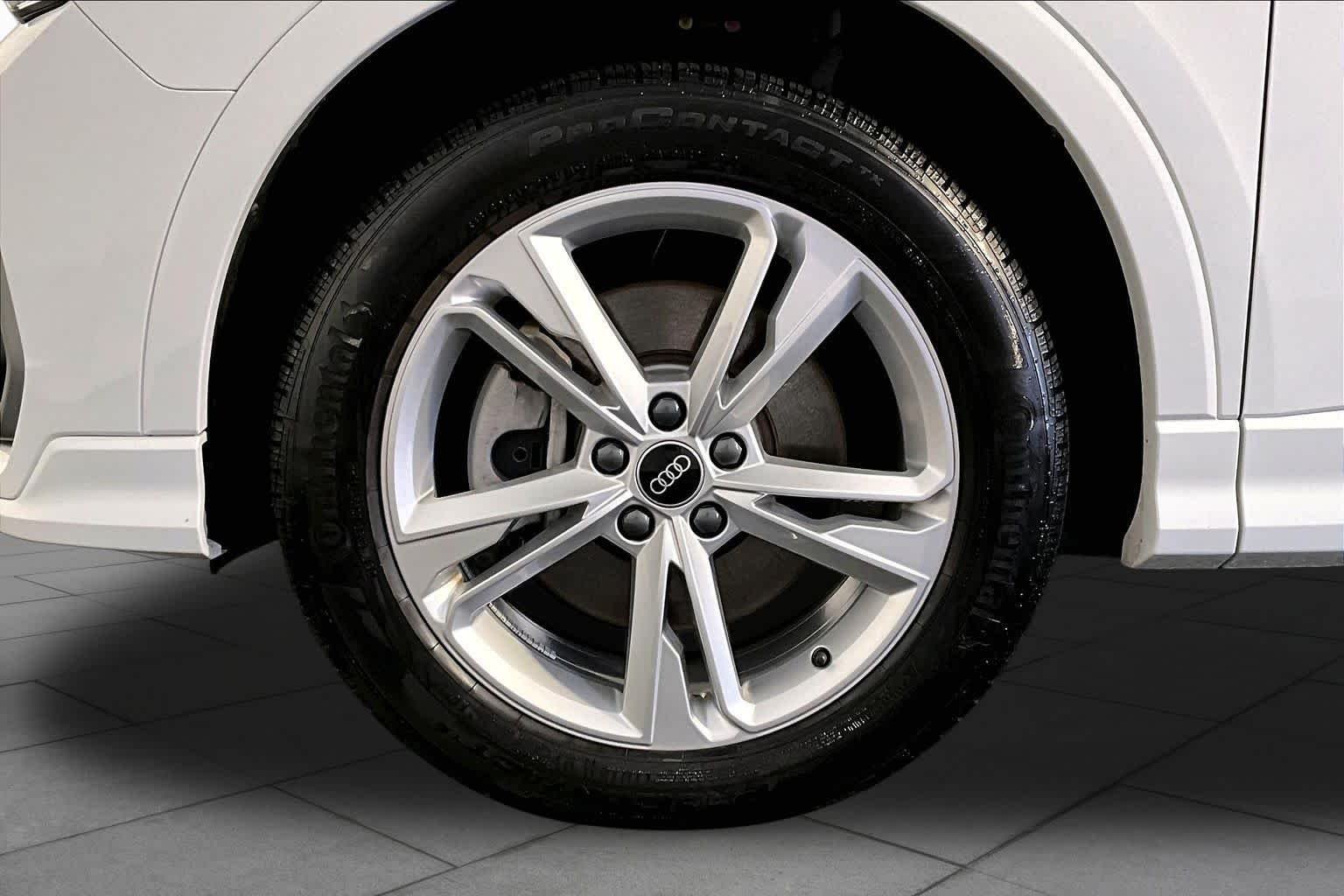Used 2023 Glacier White Metallic Audi S line Premium image 11