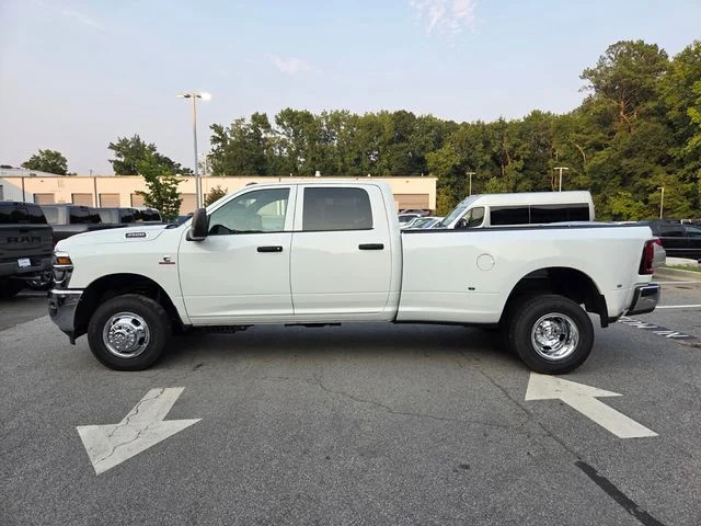 New 2026 Bright White Clear-Coat Exterior Paint RAM Tradesman image 4