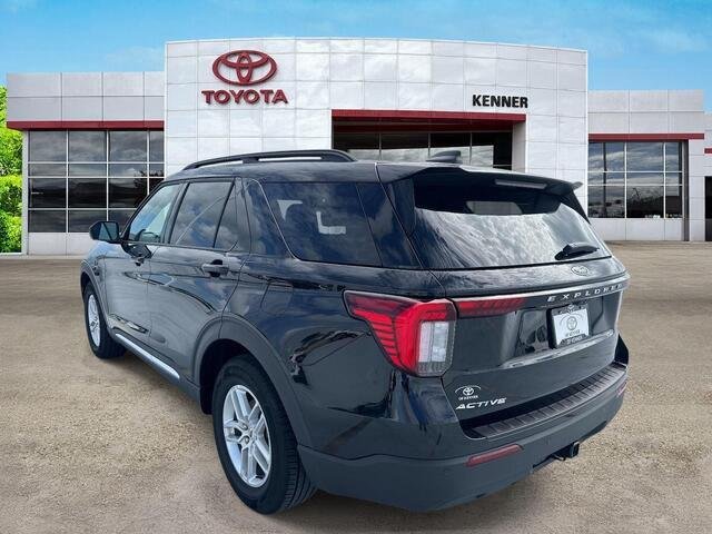 Used 2025 Agate Black Ford Active image 4