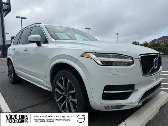 2019 Volvo XC90 T6 Momentum