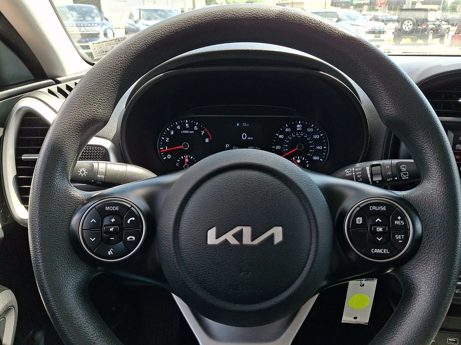 Used 2022 White Kia LX image 19