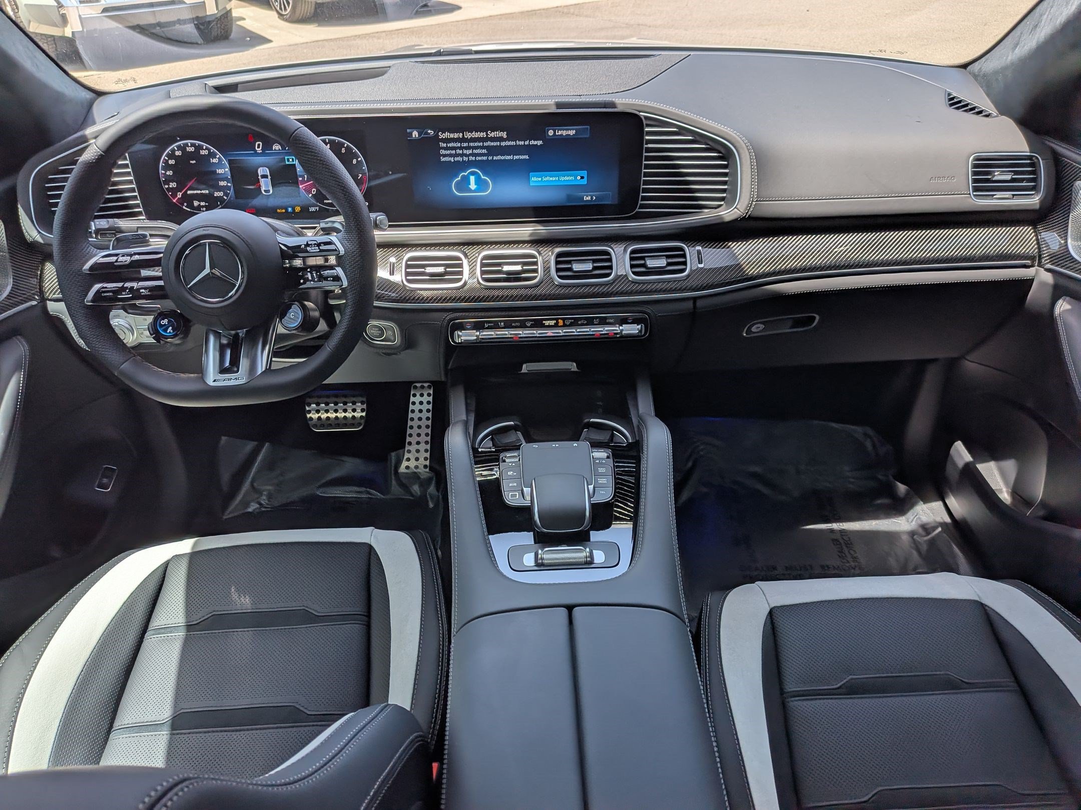 New 2026 MANUFAKTUR Alpine Grey Mercedes-Benz AMG® GLE 63 S image 43