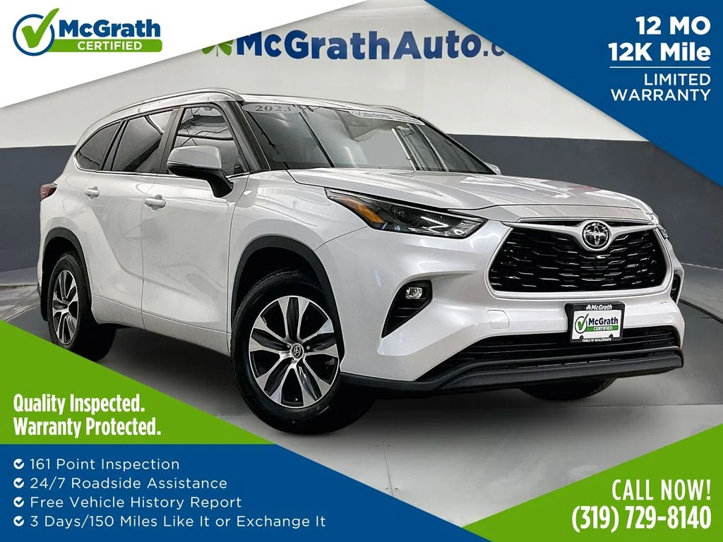 Used 2023 Beige Toyota XLE image 1