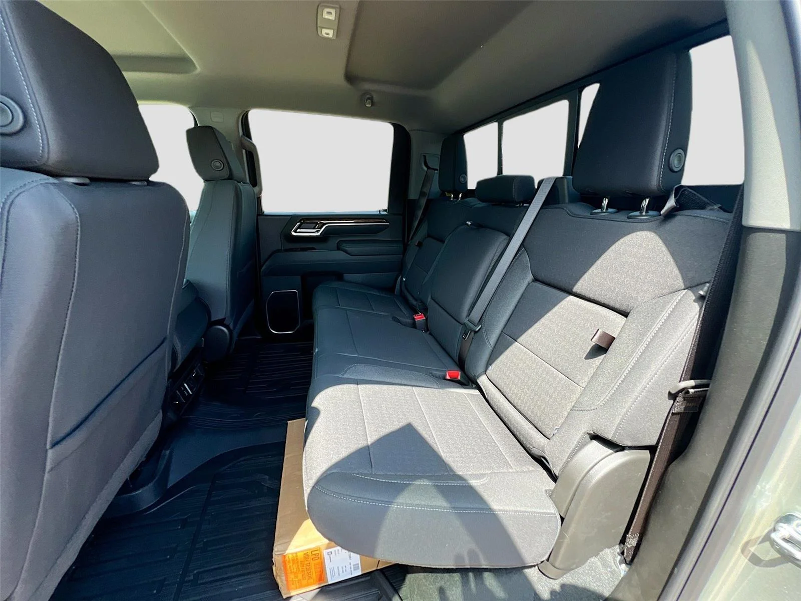 2026 GMC Sierra 3500HD SLE - Photo 11