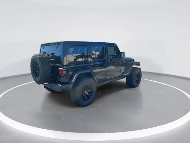 Used 2018 Black Jeep Unlimited Sahara image 7
