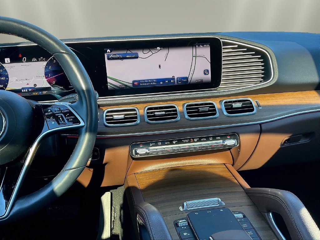 Certified Used 2025 MANUFAKTUR Alpine Gray Mercedes-Benz GLE 350 image 11