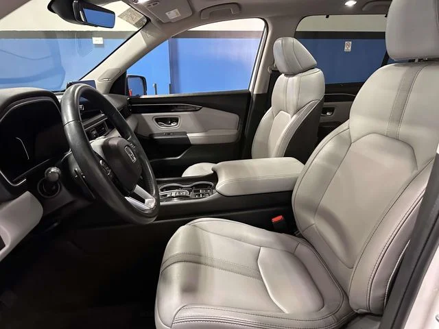 Certified Used 2023 Platinum White Pearl Honda AWD TRG image 16