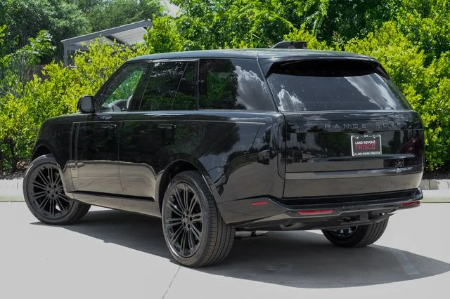 New 2026 Black Land Rover SE image 13
