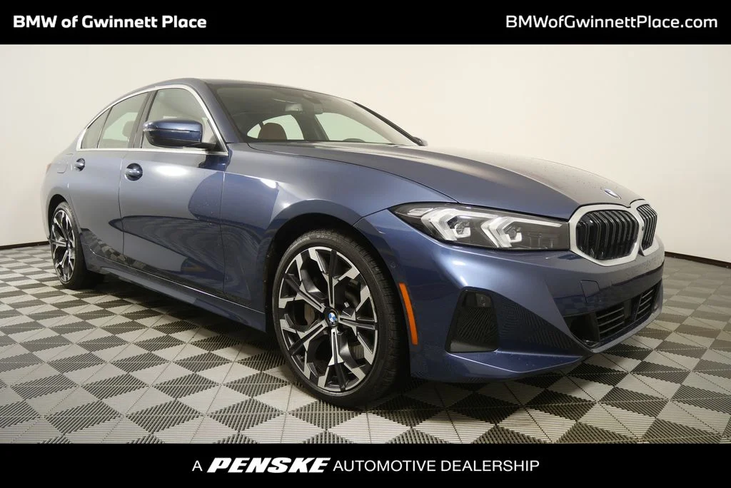 2025 BMW 3 Series 330i Sedan's photo