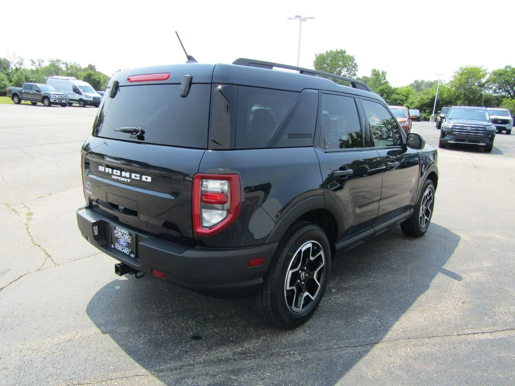 Used 2022 Blue Metallic Ford Big Bend image 10
