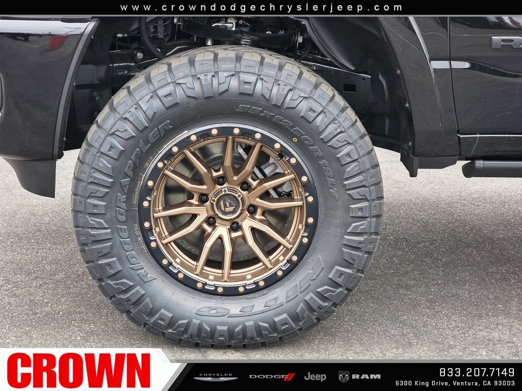 New 2026 Diamond Black Crystal Pearl-Coat Exterior Paint RAM Laramie image 9