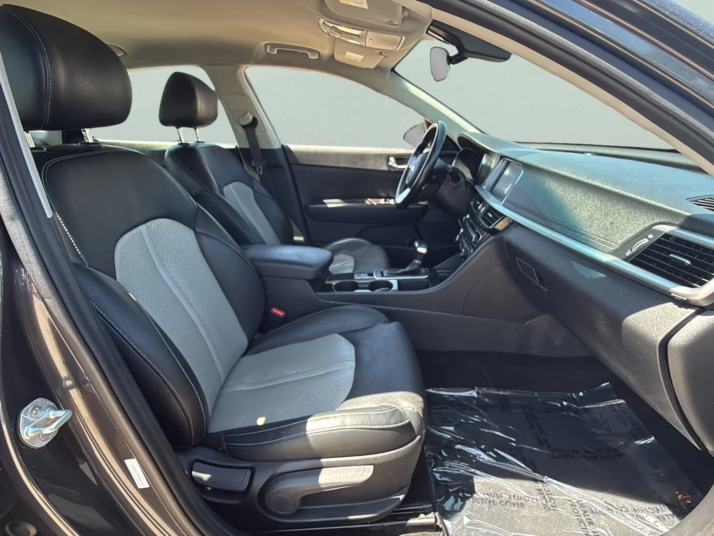 Used 2019 Platinum Graphite Kia EX image 12