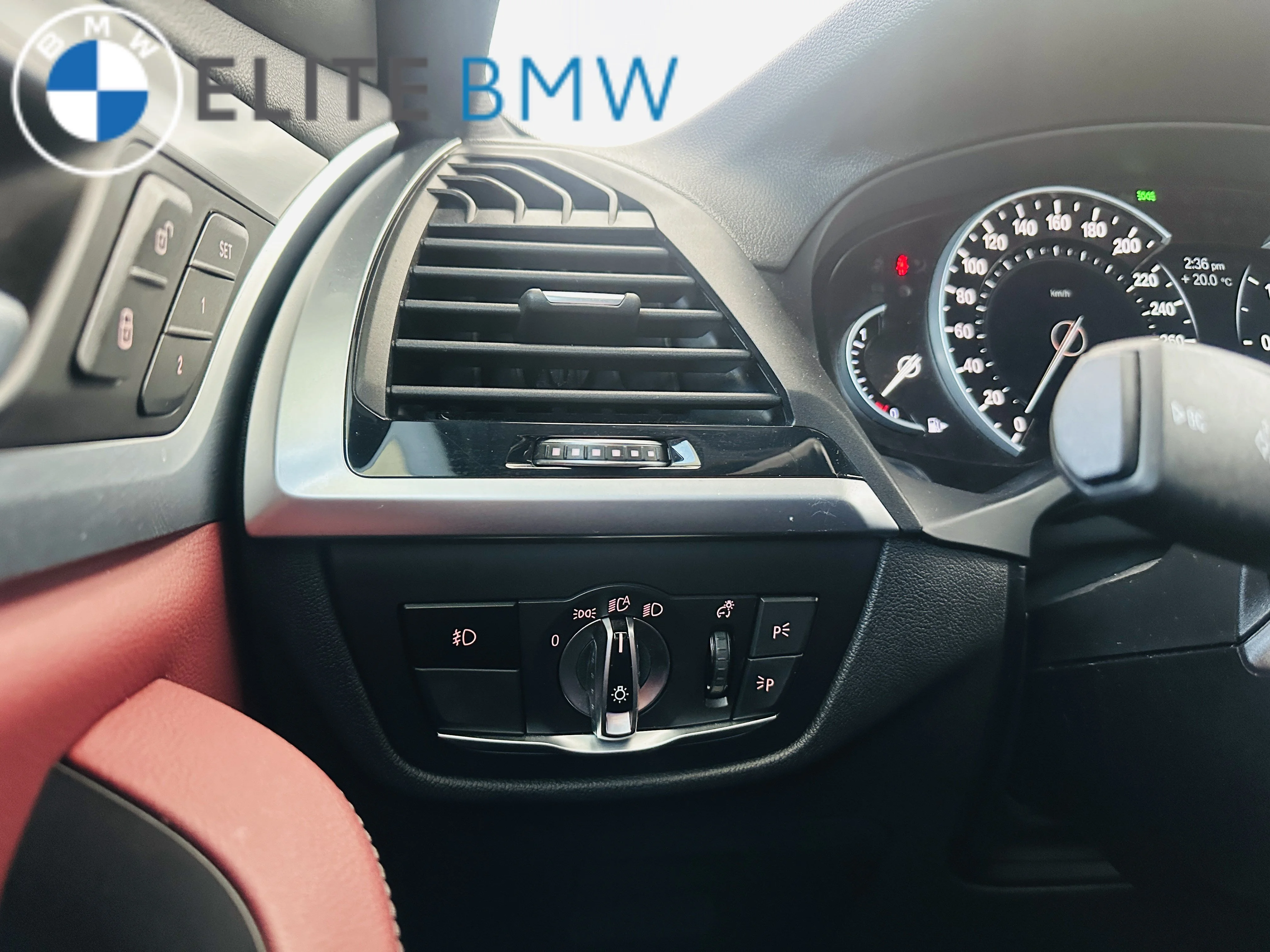 Used 2019 Alpine White Non-Metallic BMW XDRIVE30I image 18