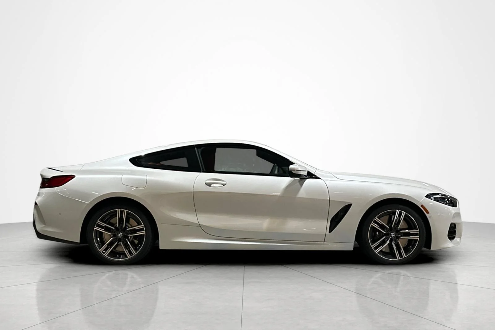 2026 BMW 8 Series 840i - Photo 6