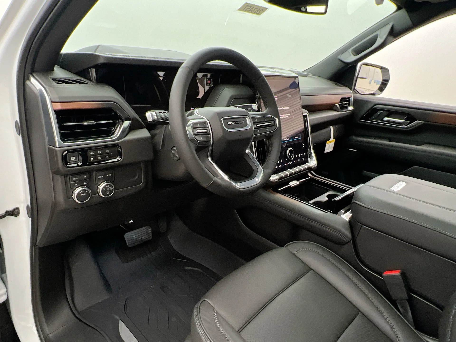 2026 GMC Yukon XL Denali - Photo 62