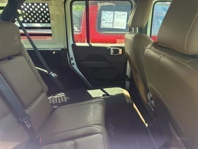 Used 2021 White Jeep Unlimited Sahara image 26