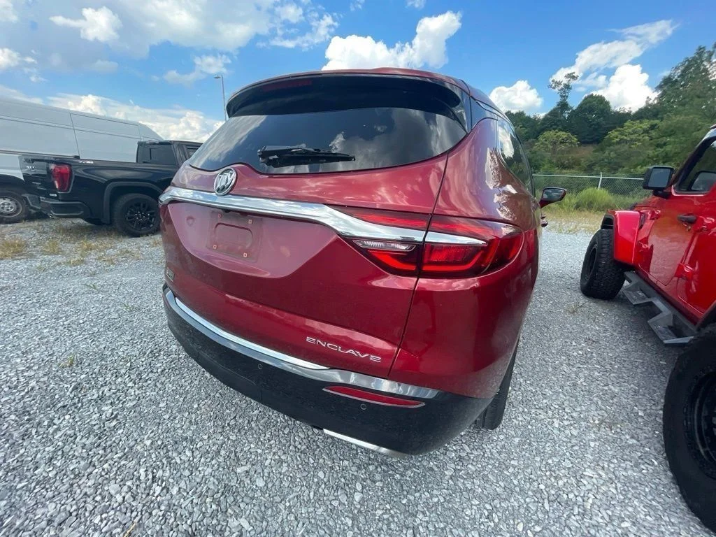Used 2019 Red Buick Essence image 11