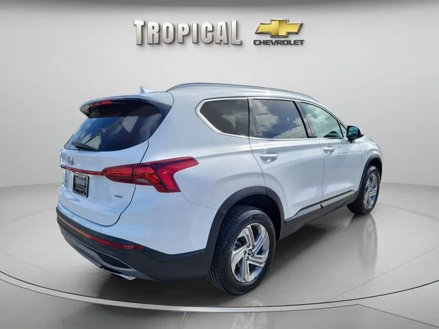 Used 2023 White Hyundai SEL image 3