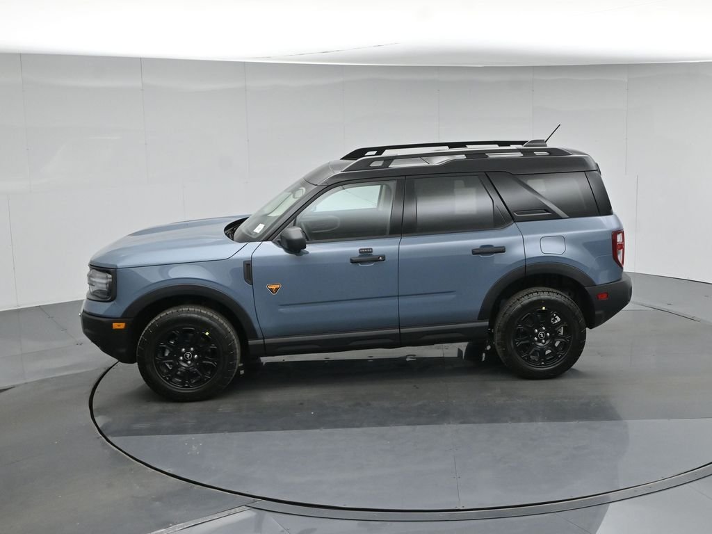 New 2026 Azure Gray Metallic Tri-Coat Ford Badlands image 40