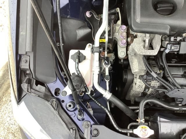 2021 Toyota Camry SE - Photo 28