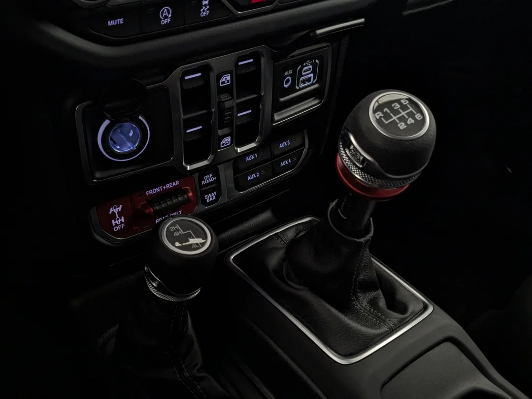 New 2026 Black Jeep Rubicon - - 4x4 - Nappa Leather - Convenience Grp - Safety Grp - 3-Piece Hardtop & More! image 19